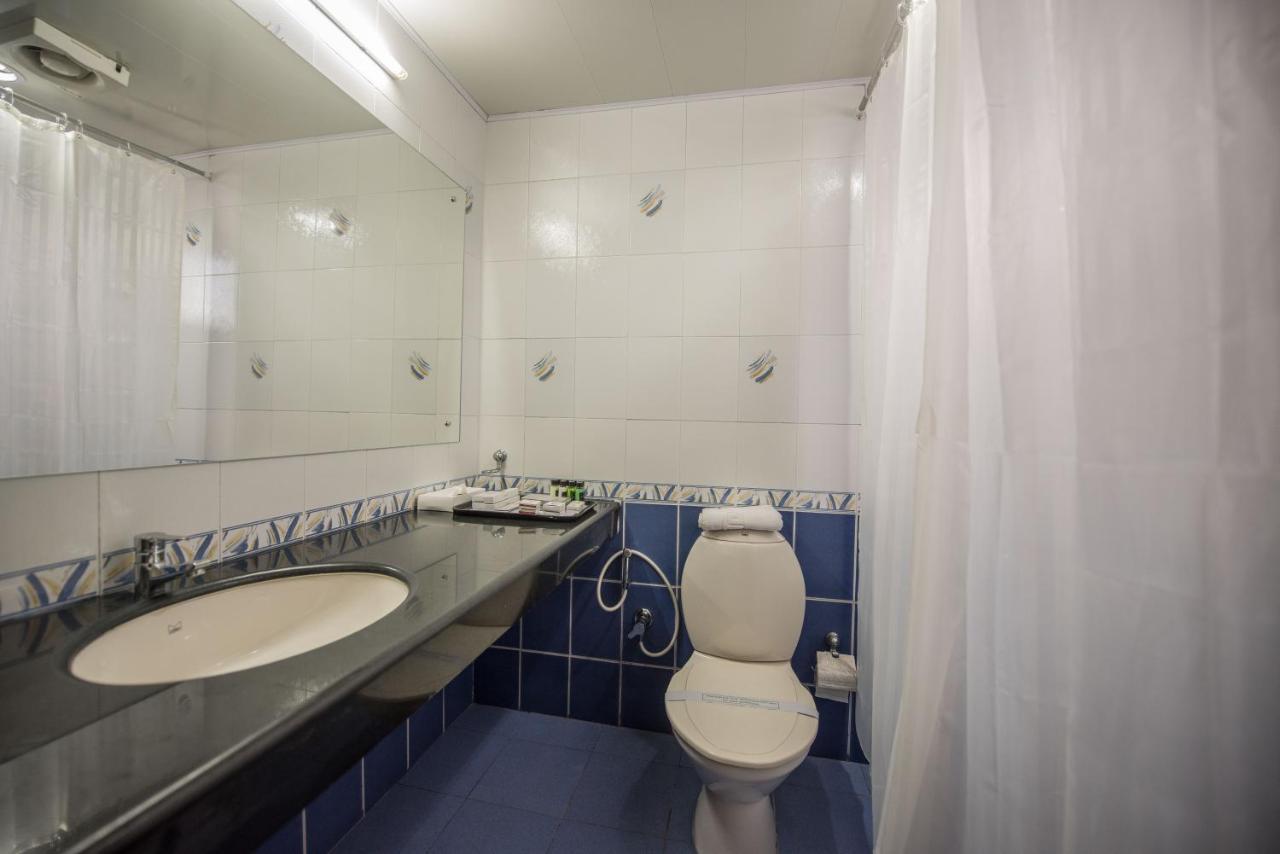 Kallada Golden Hotel Thrissur Dış mekan fotoğraf