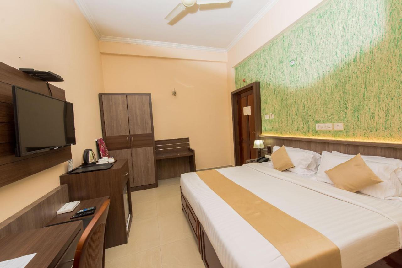 Kallada Golden Hotel Thrissur Dış mekan fotoğraf